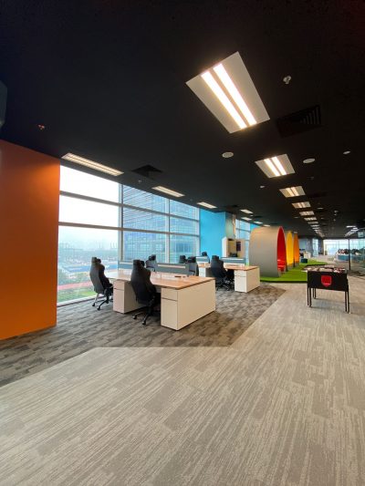 STARHUB BUILDING1